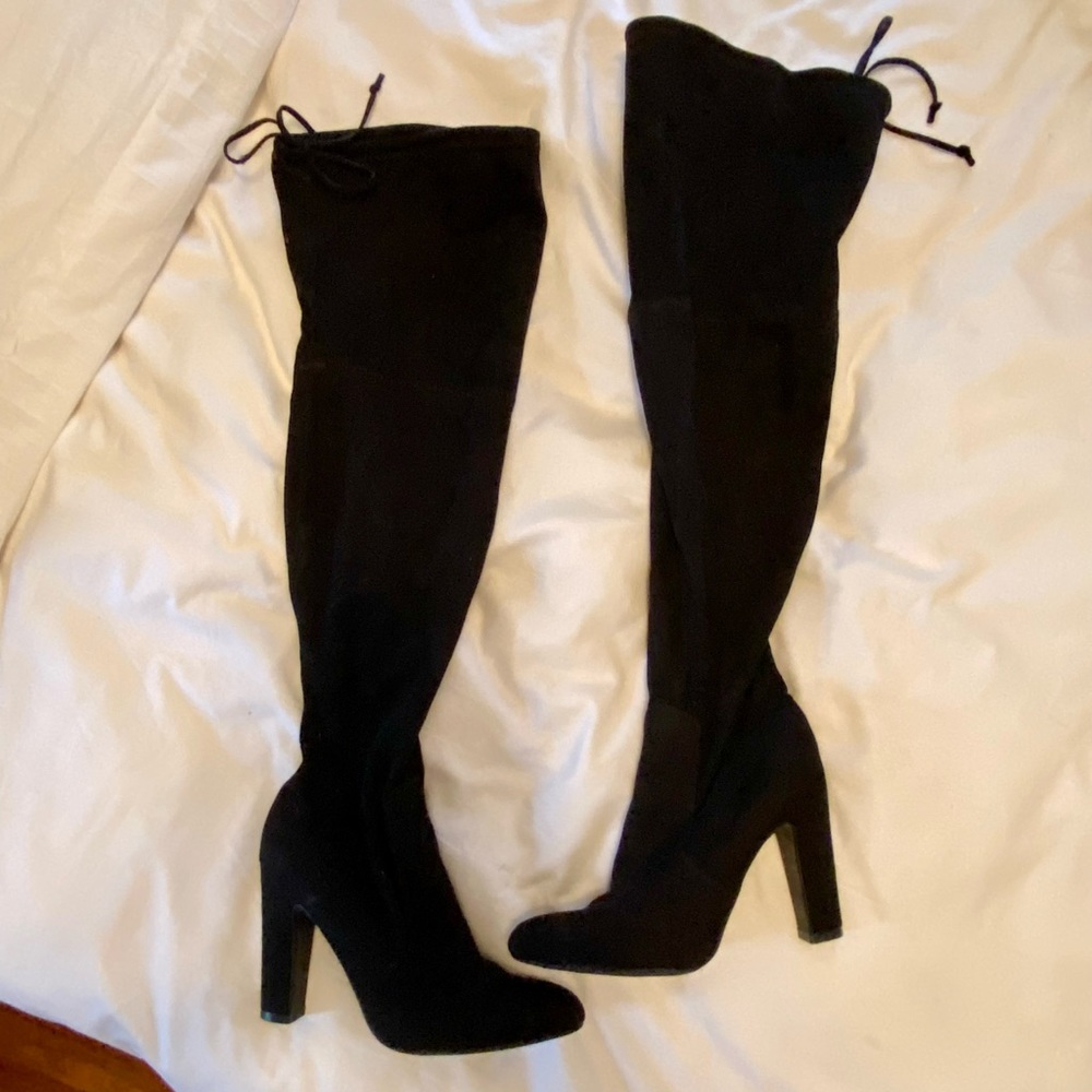 Black over the knee suede boots. 6.5M Never worn. 3.5” heel